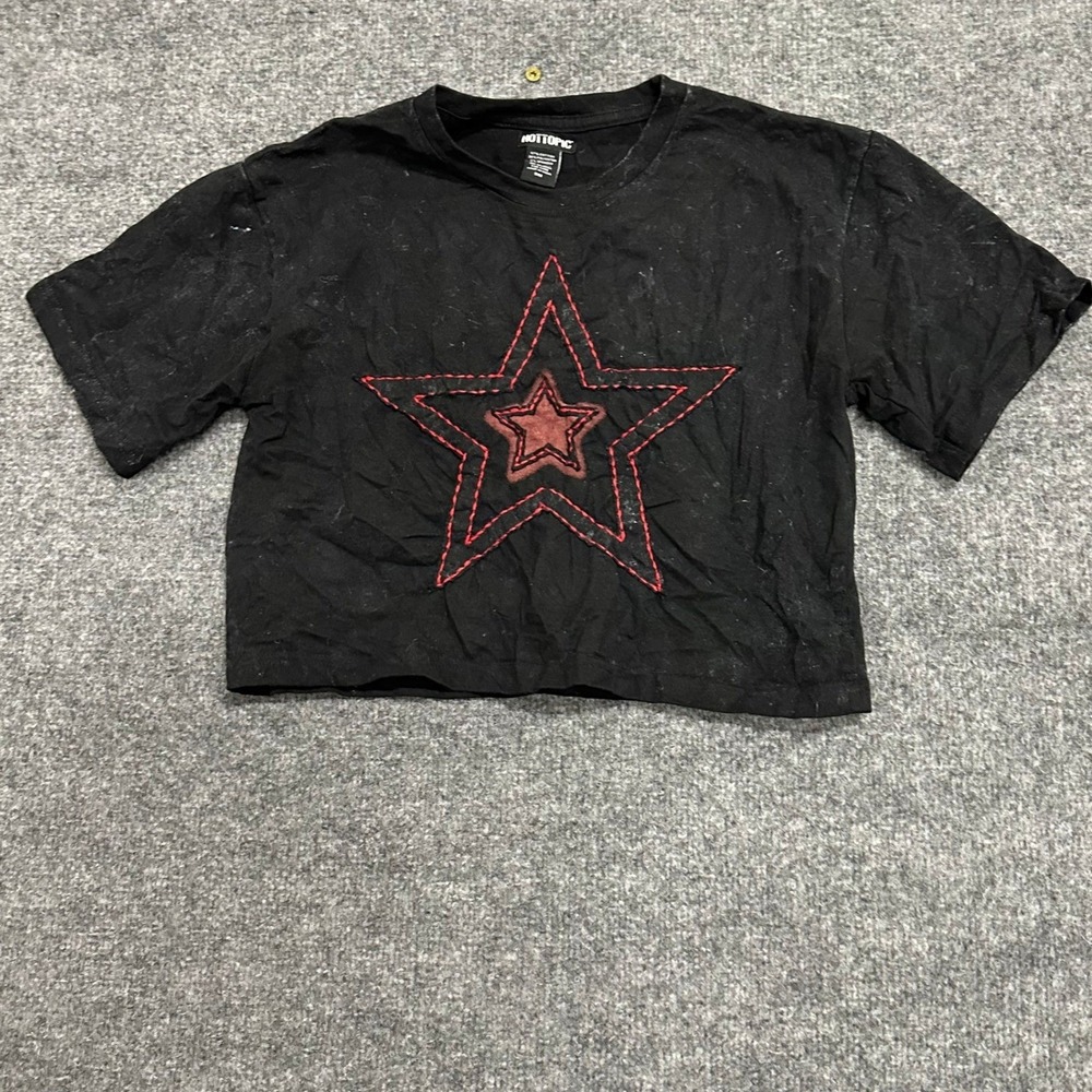 Hot Topic Crop Top Womens Size SM Black Red Star Embroidered Short Sleeve Tee